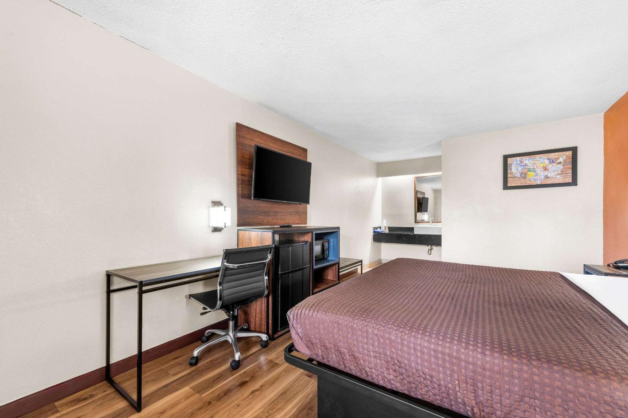 Econo Lodge Charlotte Airport Exterior foto