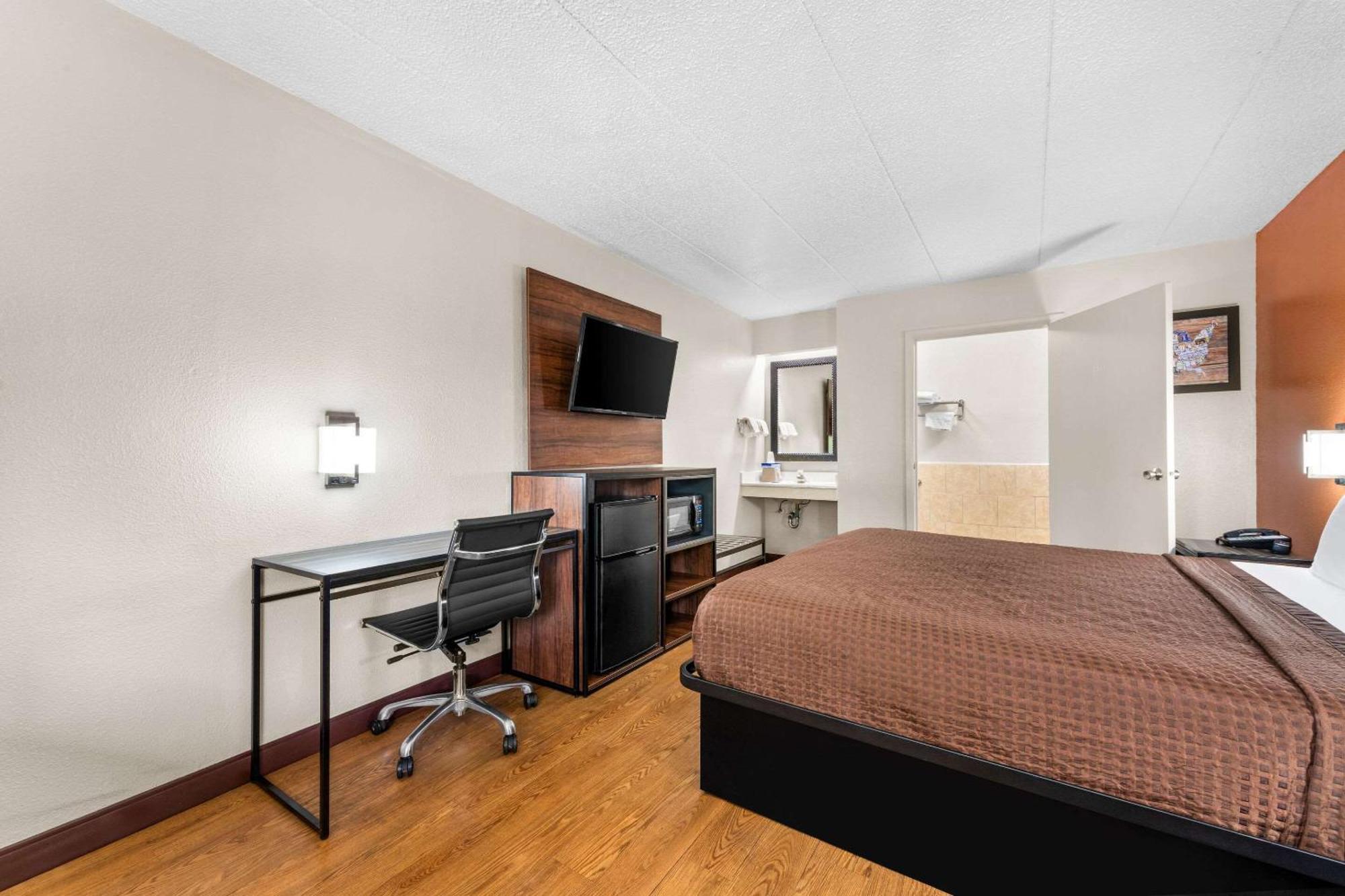 Econo Lodge Charlotte Airport Exterior foto